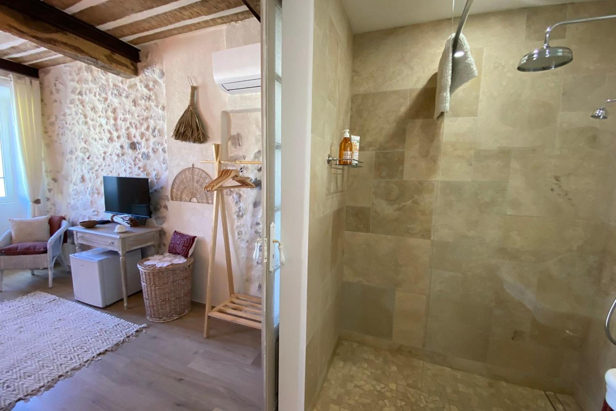 La Sanverine Private Room Historic Center فونس المظهر الخارجي الصورة